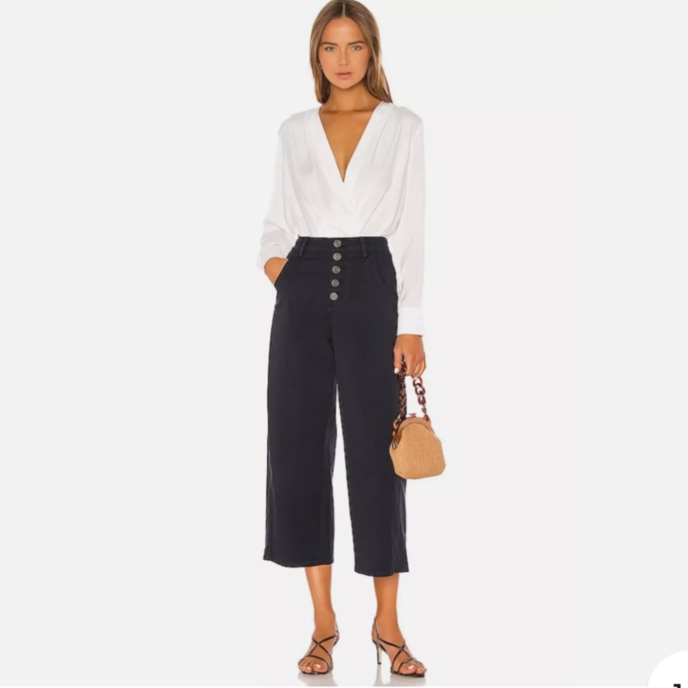 NWT Joie
Cassedy Cropped Flare Pants Color Midnight
